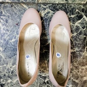 Tahari Nude Heels